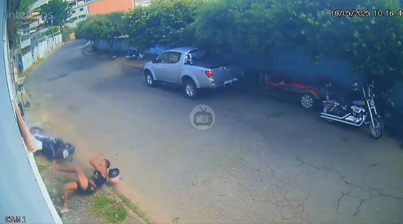 Câmera de Segurança Flagra Acidente de Motociclista ao Fugir de Abordagem Policial em Natividade