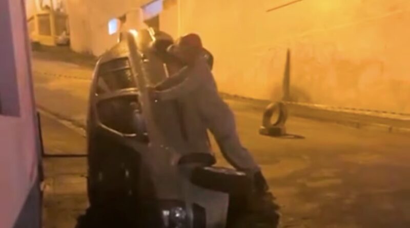 Veículo é engolido por cratera que se abriu no Centro de Natividade durante a chuva