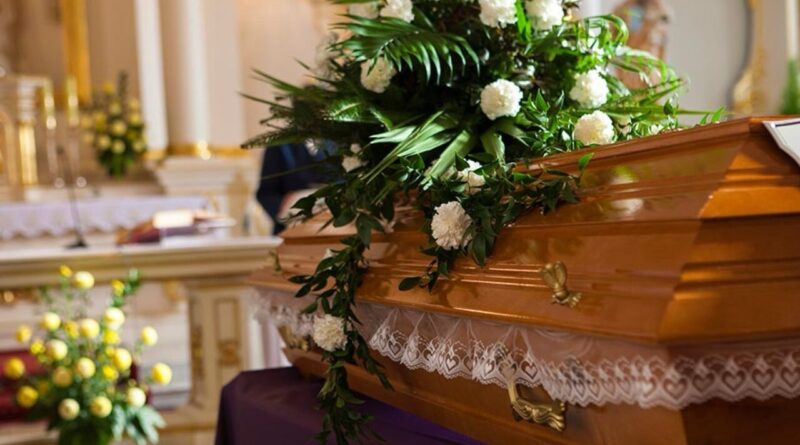 Erro em funerária troca corpos durante translado e causa indignação em família de Italva