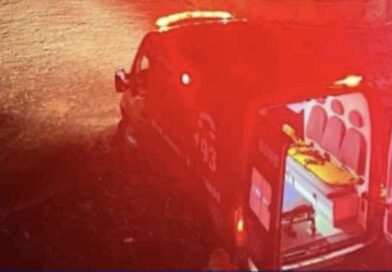 Acidente de moto tira a vida de um jovem e deixa outro gravemente ferido em Itaperuna