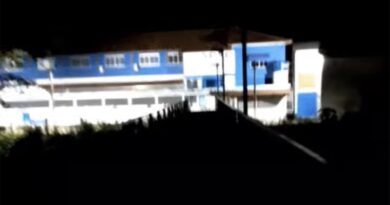 Moradora denuncia falta de iluminação em passarela entre bairros de Natividade