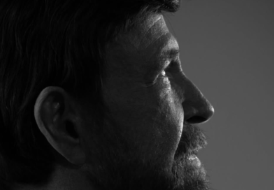 Morre Chuck Norris, lenda das artes marciais e do cinema, aos 86 anos