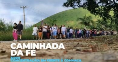 Via Sacra reúne fiéis em caminhada de fé na madrugada desta sexta-feira