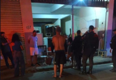 Filho de comerciante assassinado em 2022 é morto a tiros no mesmo local em Itaperuna