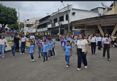 Desfile Cívico Tombos
