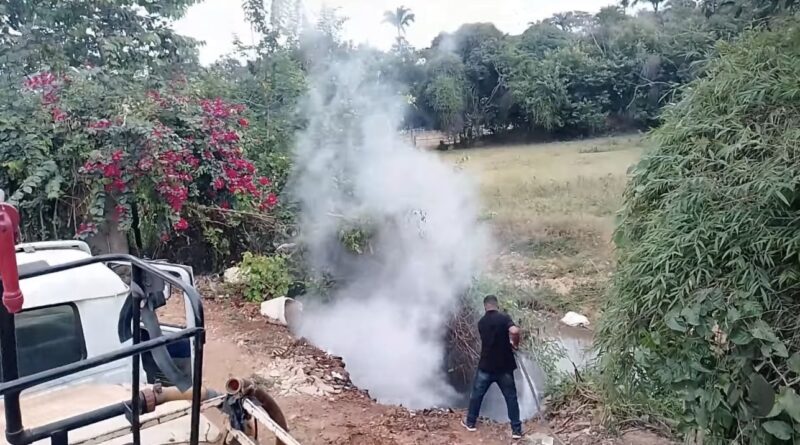 Fumaça em galerias pluviais assusta moradores e mobiliza Defesa Civil em Porciúncula