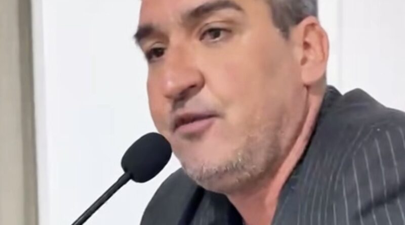 Presidente da Câmara de Natividade, Mosquinha, afirma estar sendo perseguido pelo prefeito do município