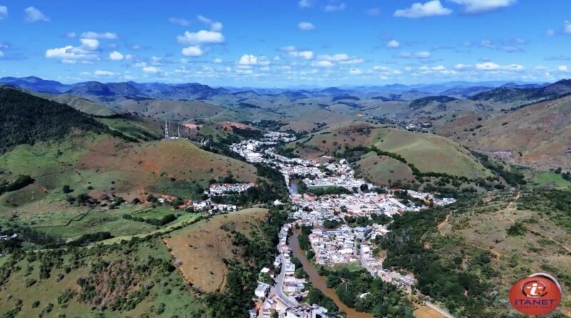 Imagens aéreas ao vivo: TVN+ sobrevoa Natividade neste momento