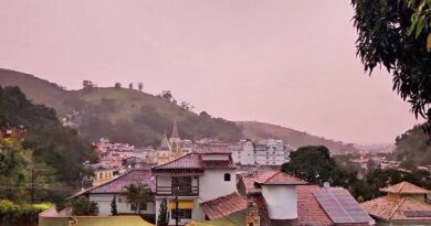 Chuva chega a Natividade com raios e trovões nesta terça-feira
