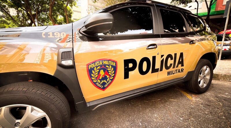 Mulher morre após ser atingida por carro dentro de lava-jato em Pedra Dourada (MG)