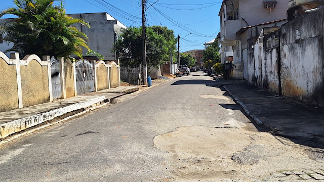 Homem é morto a tiros dentro de residência no Parque Industrial, em Italva